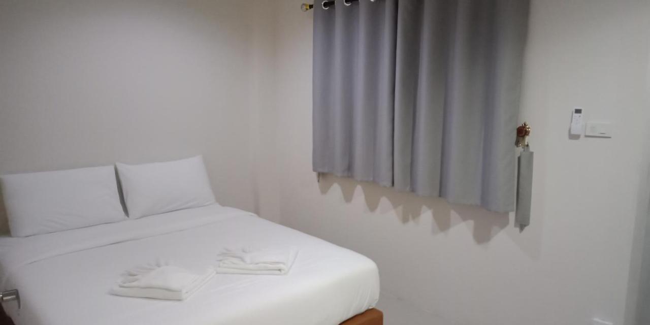 เคทู เกสเฮาส์ Hotel Chonburi Exterior photo