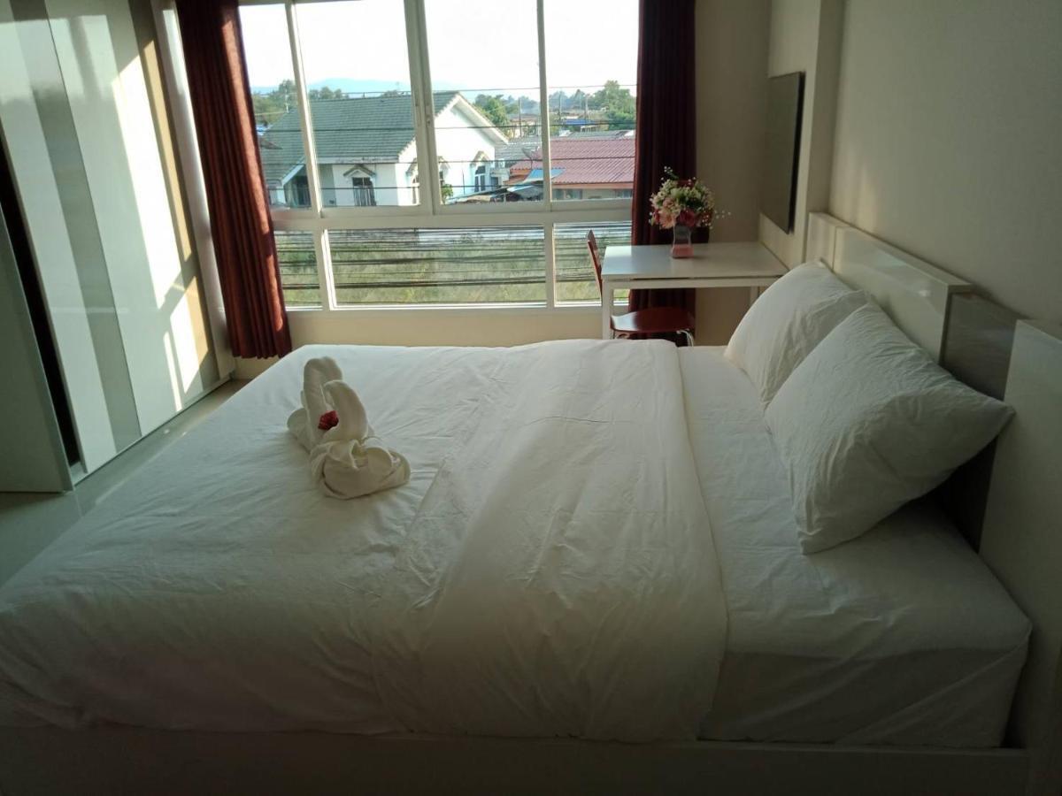 เคทู เกสเฮาส์ Hotel Chonburi Exterior photo