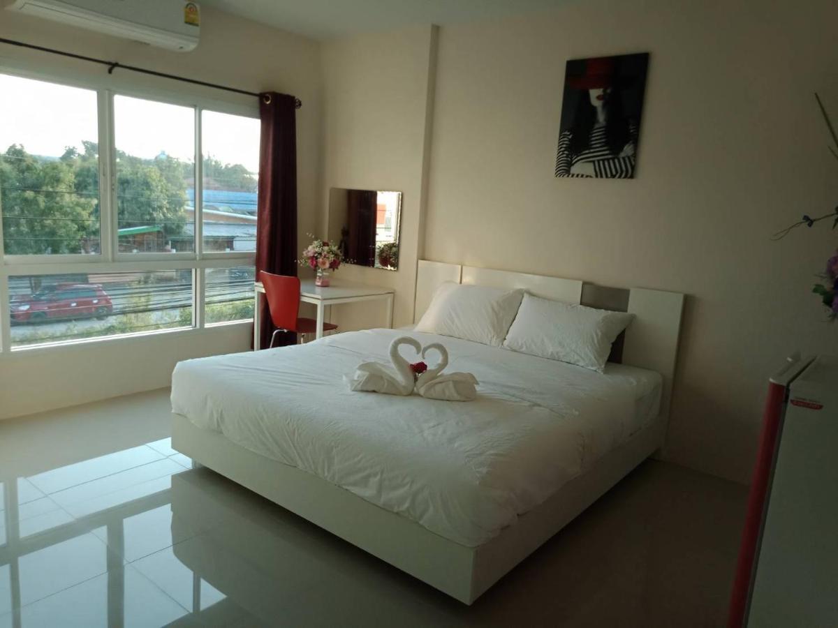 เคทู เกสเฮาส์ Hotel Chonburi Exterior photo